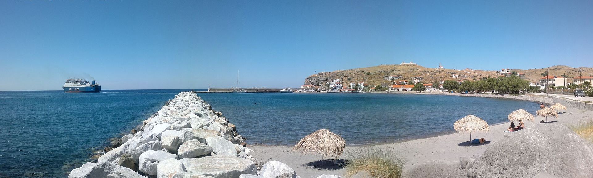 Another view of the harbour of Agios Efstratios